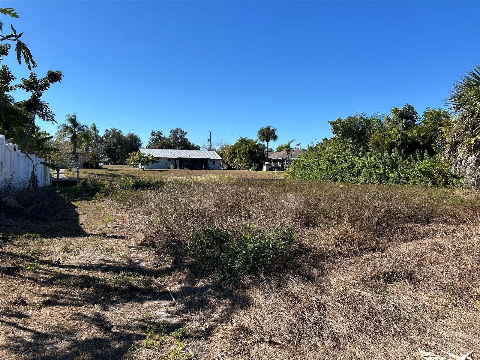 Image 5 of 28 For 3285 Santa Barbara Dr