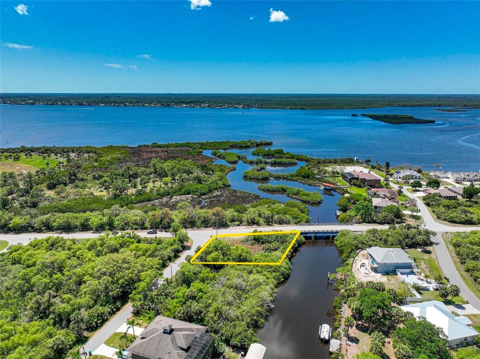 Image 4 of 19 For 12412 Eisenhower Drive