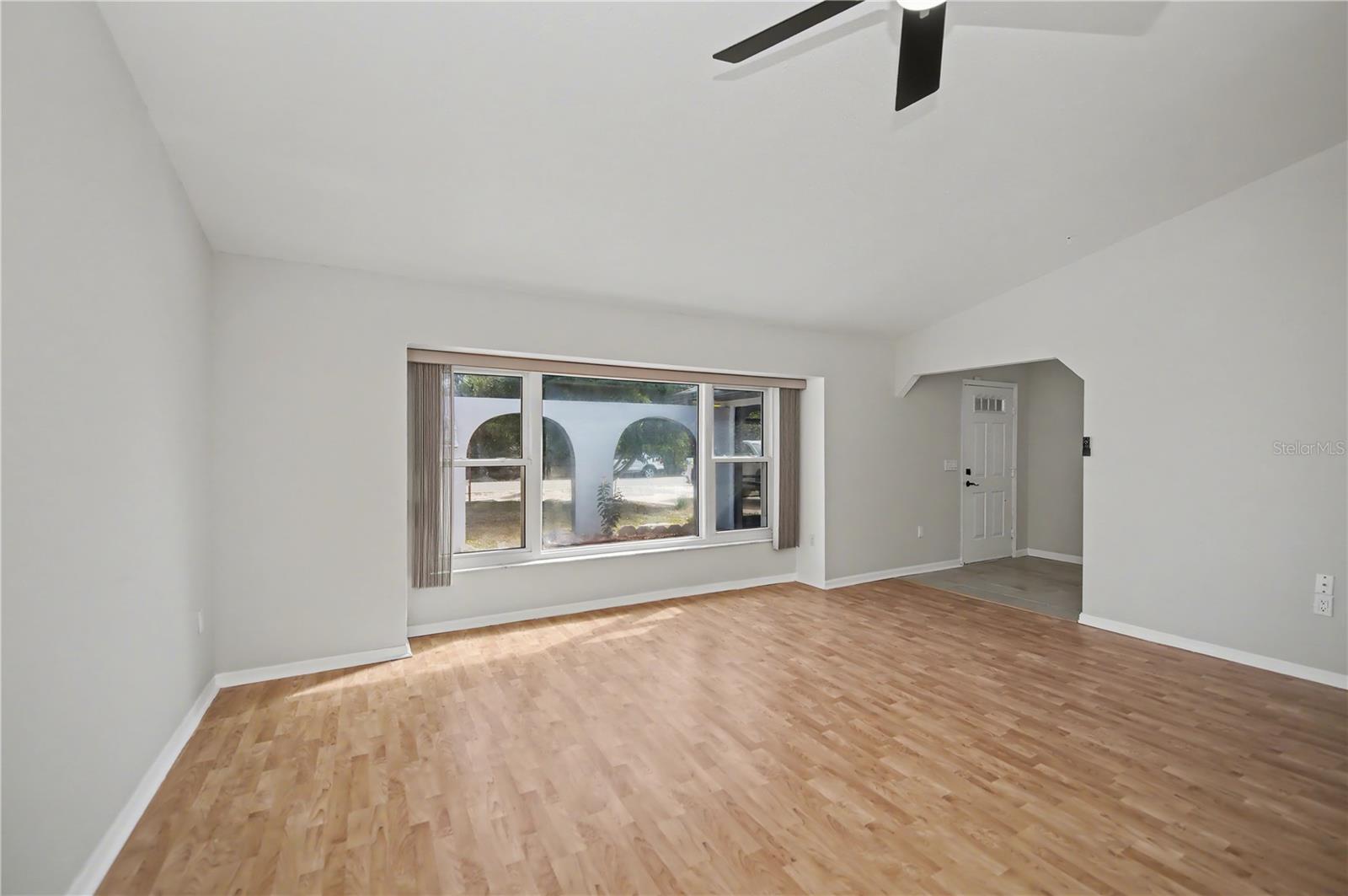 Image 12 of 76 For 1197 Dorchester Street