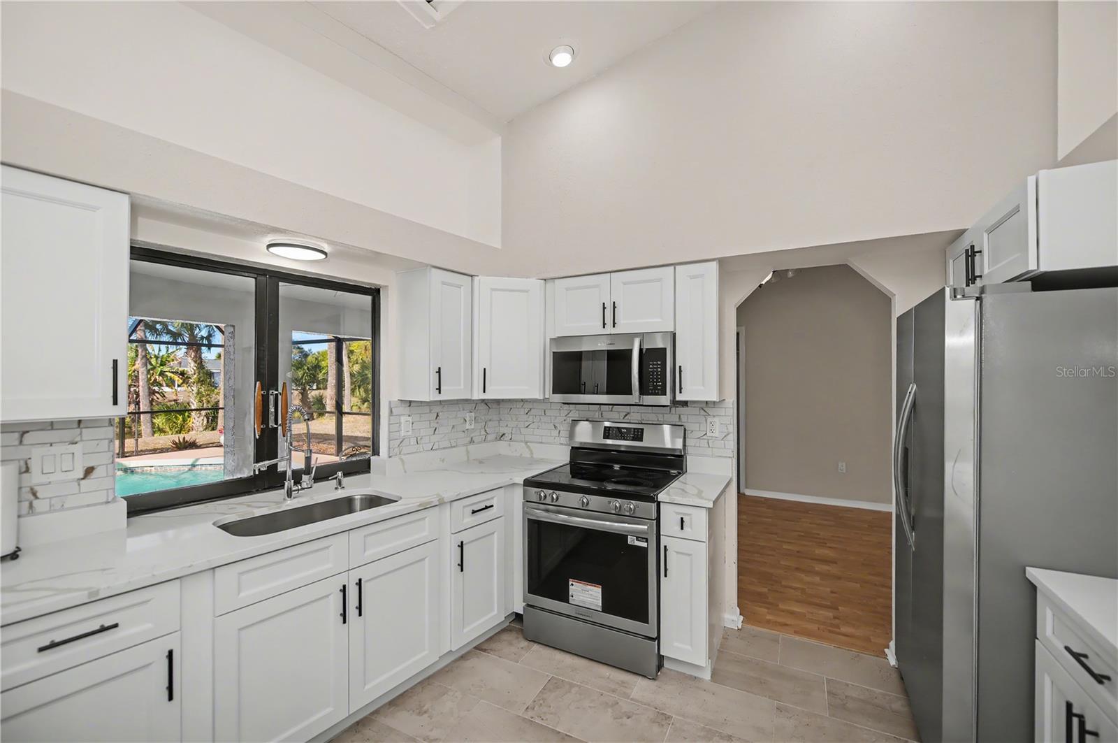 Image 21 of 76 For 1197 Dorchester Street