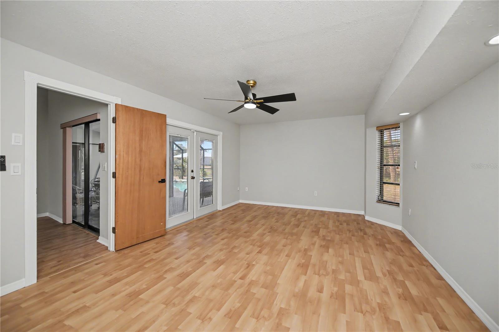 Image 30 of 76 For 1197 Dorchester Street