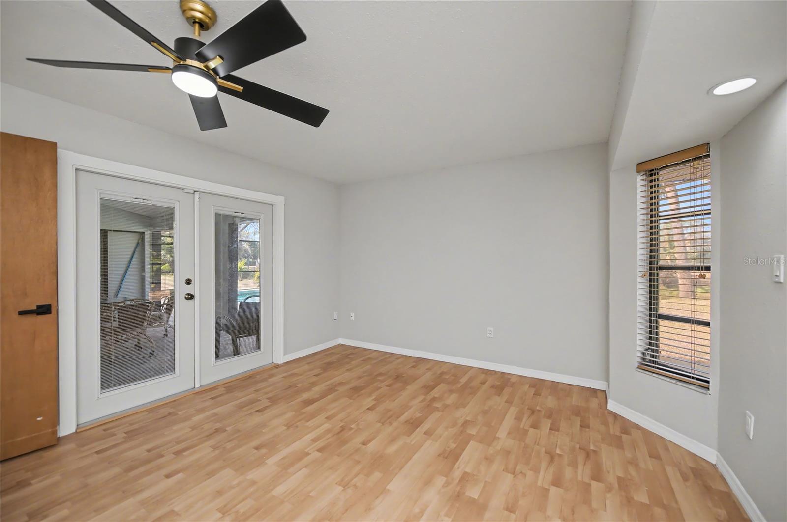 Image 32 of 76 For 1197 Dorchester Street