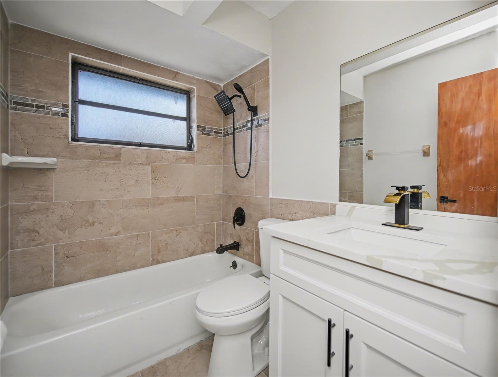 Image 41 of 76 For 1197 Dorchester Street