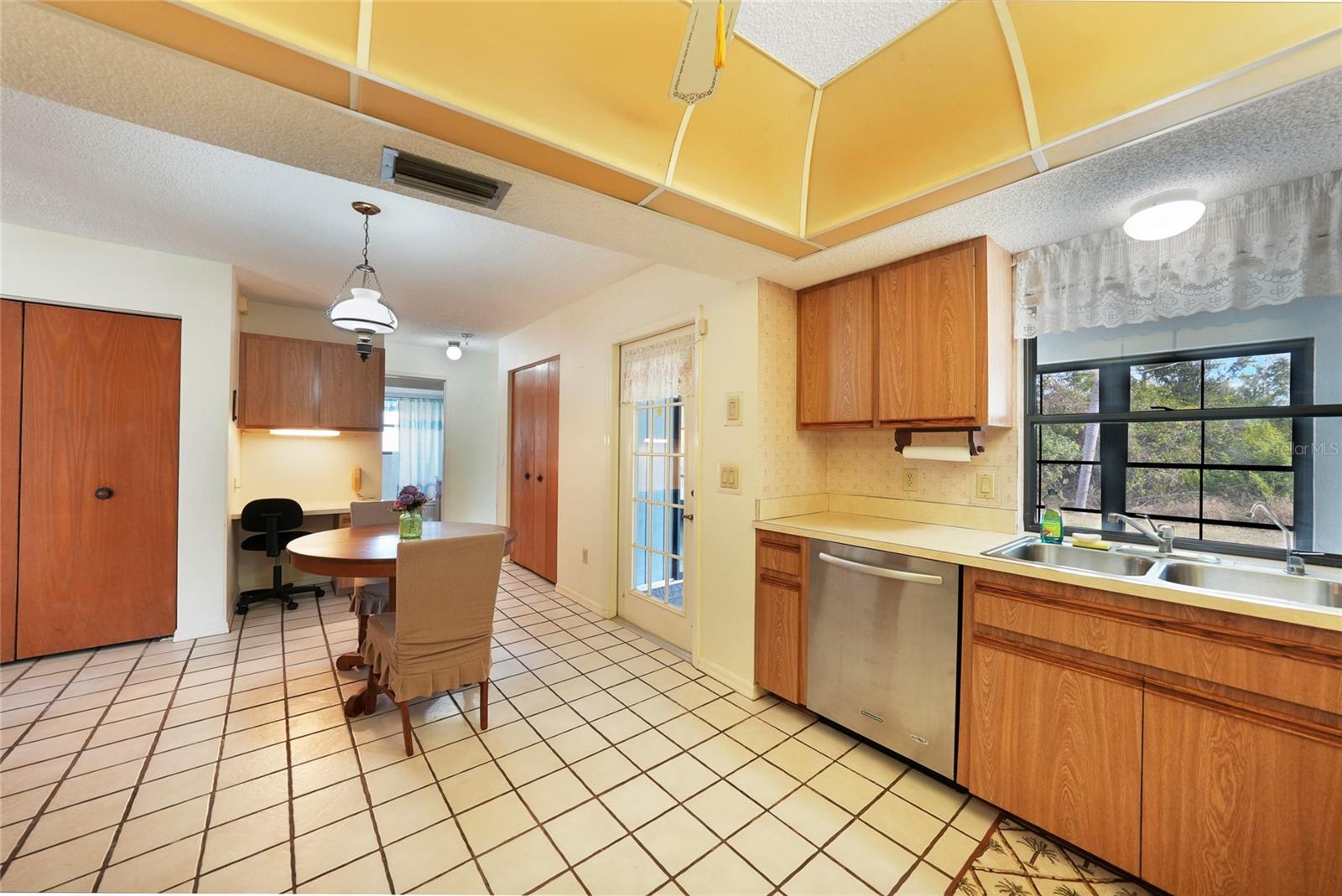 Image 8 of 69 For 5446 Stokes Street