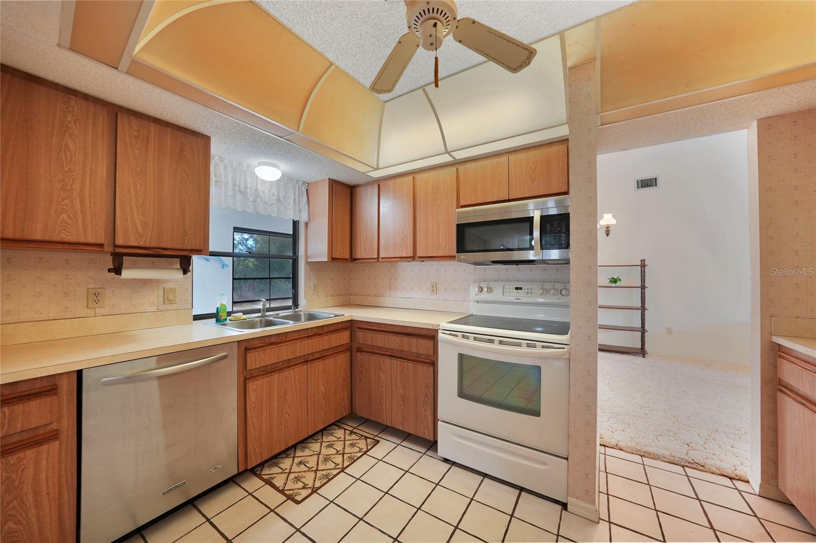 Image 9 of 69 For 5446 Stokes Street