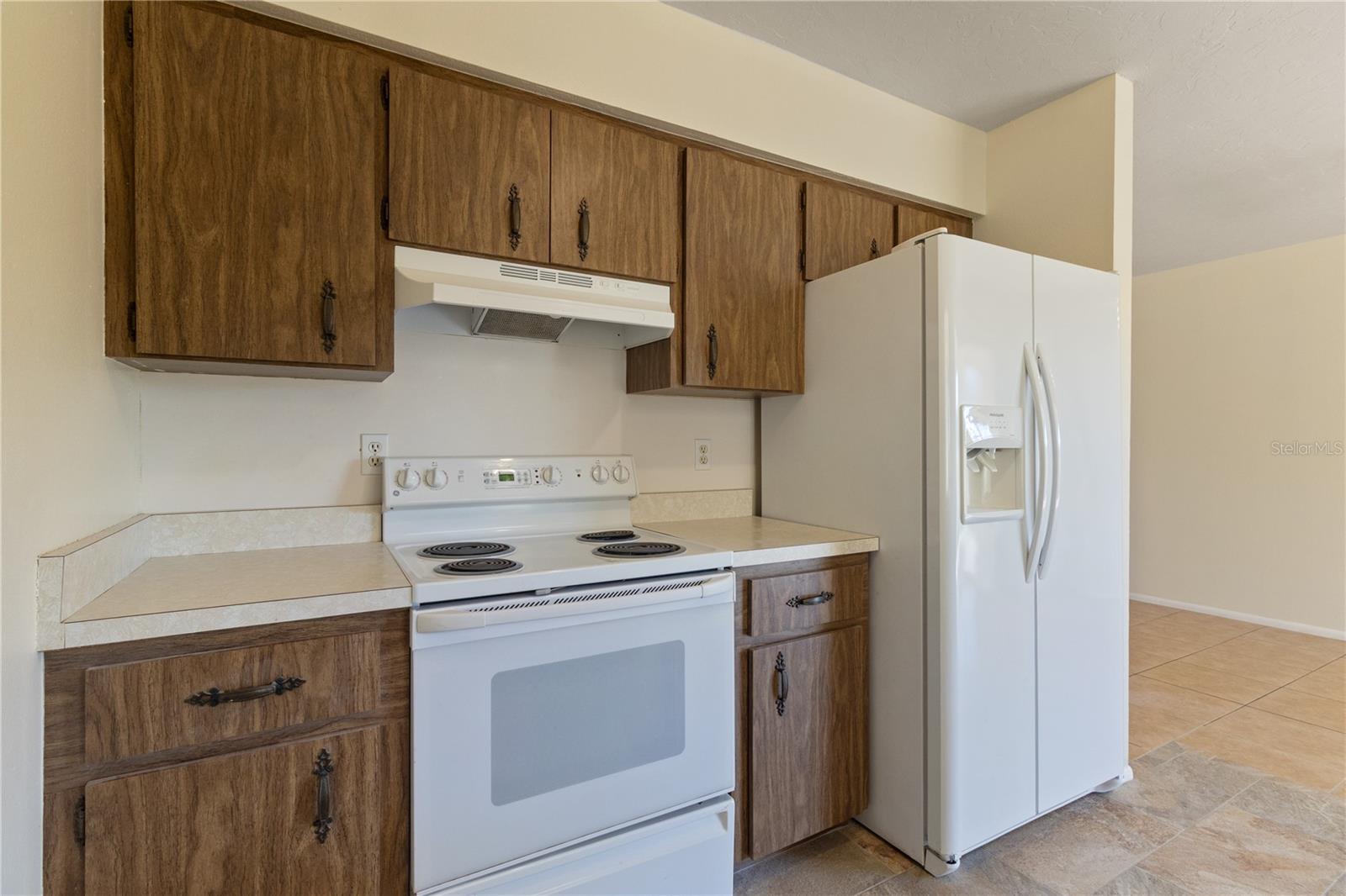 Image 12 of 29 For 51 Boundary Boulevard A