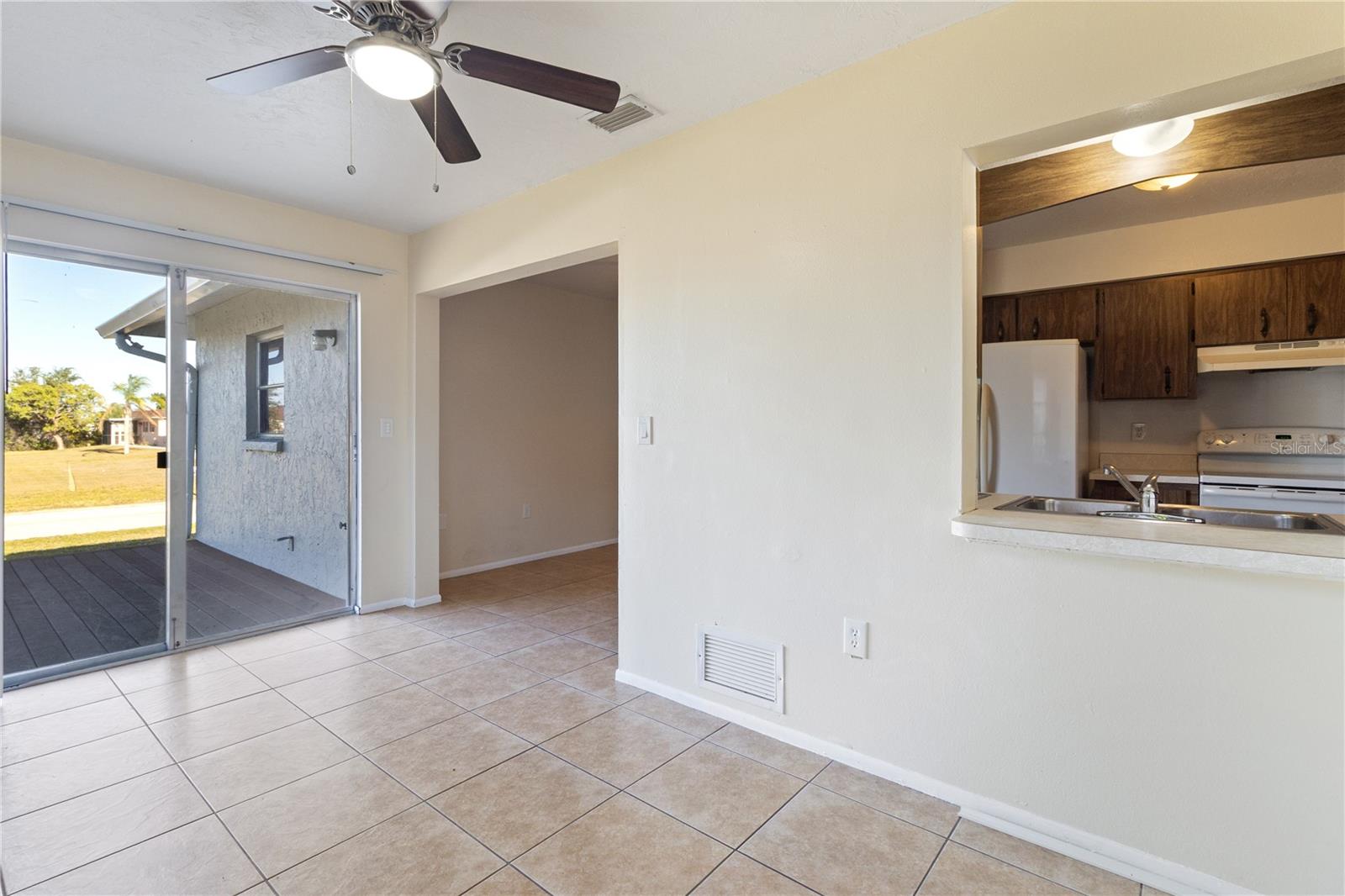 Image 14 of 29 For 51 Boundary Boulevard B