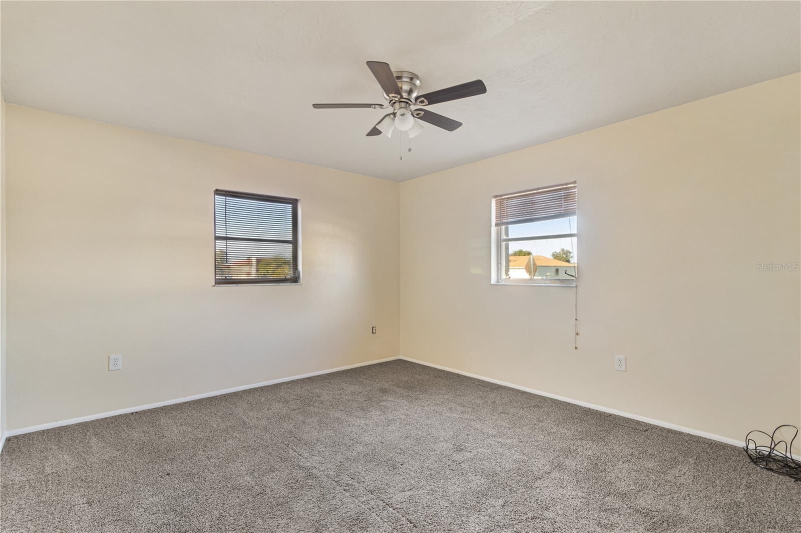 Image 15 of 29 For 51 Boundary Boulevard B