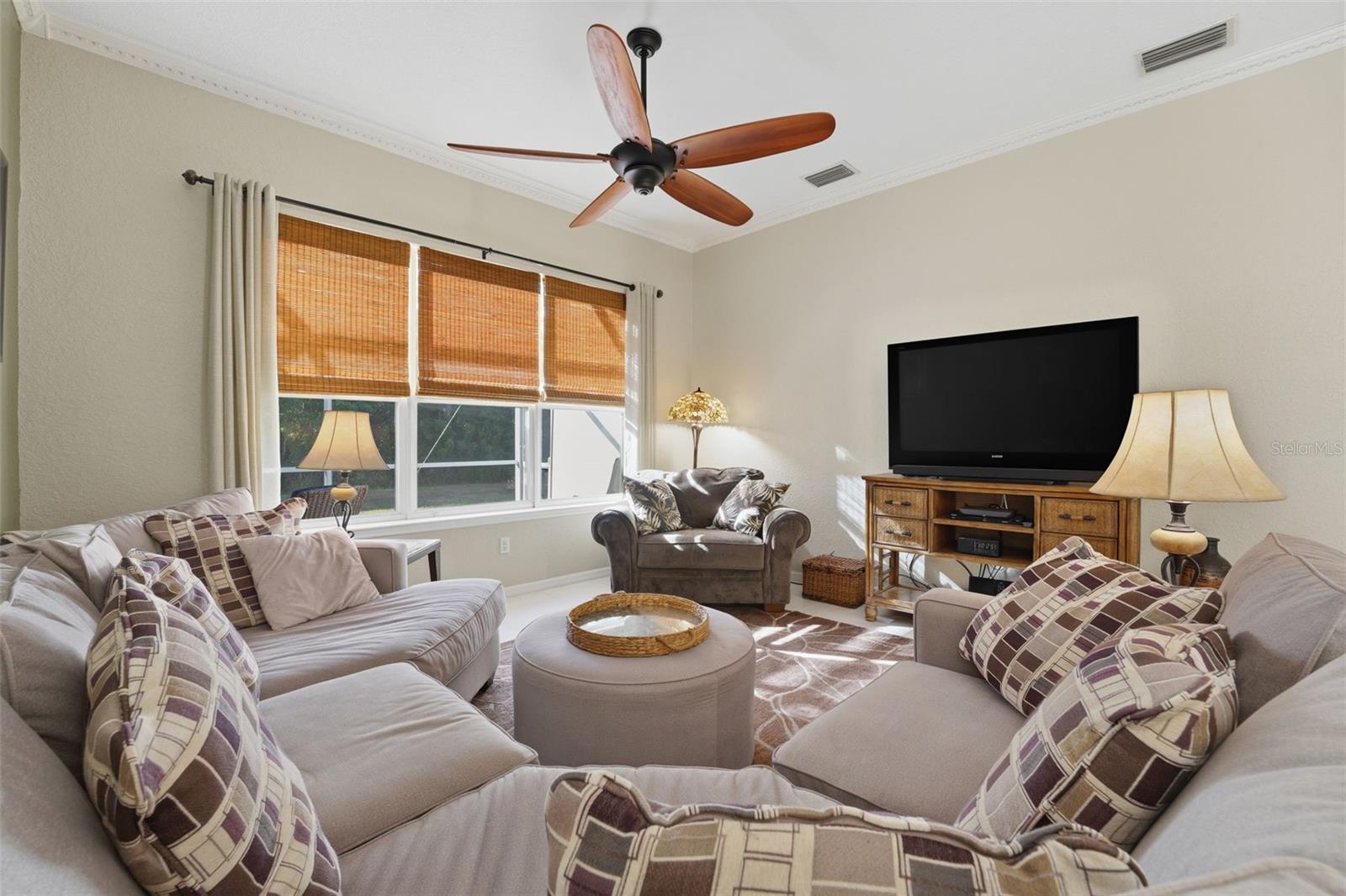 Image 16 of 53 For 2153 Boxwood Street