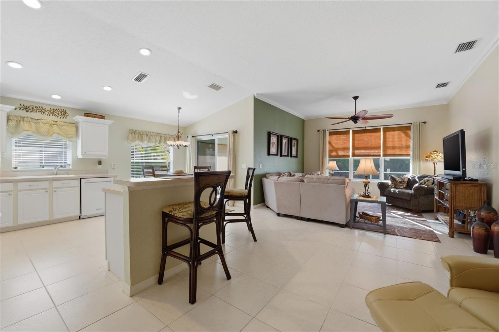 Image 8 of 53 For 2153 Boxwood Street