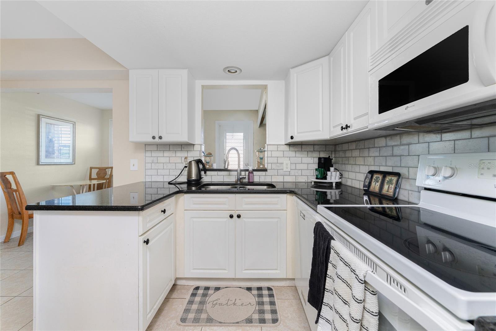 Image 14 of 36 For 4158 Tamiami Trail H5