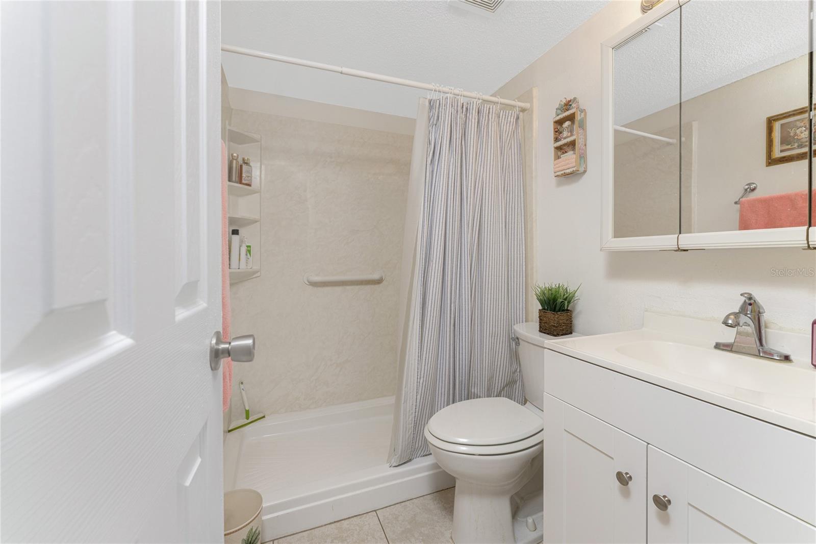 Image 28 of 36 For 4158 Tamiami Trail H5