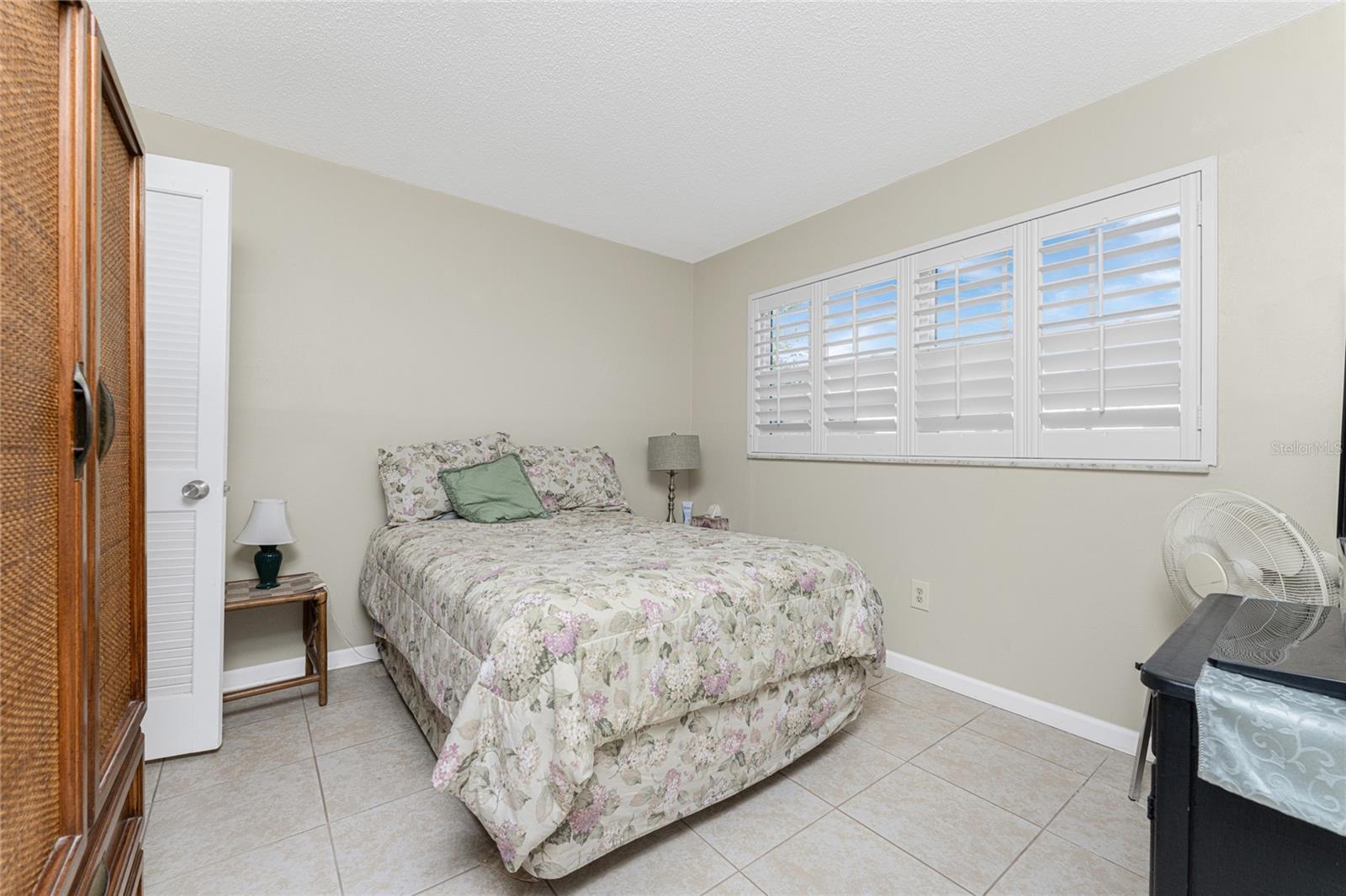 Image 32 of 36 For 4158 Tamiami Trail H5