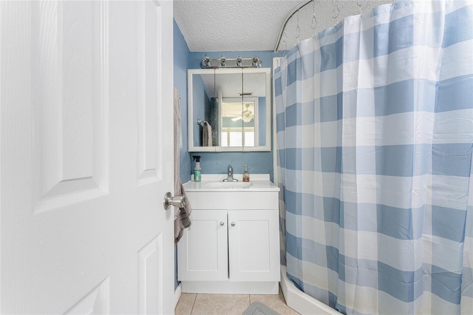 Image 34 of 36 For 4158 Tamiami Trail H5