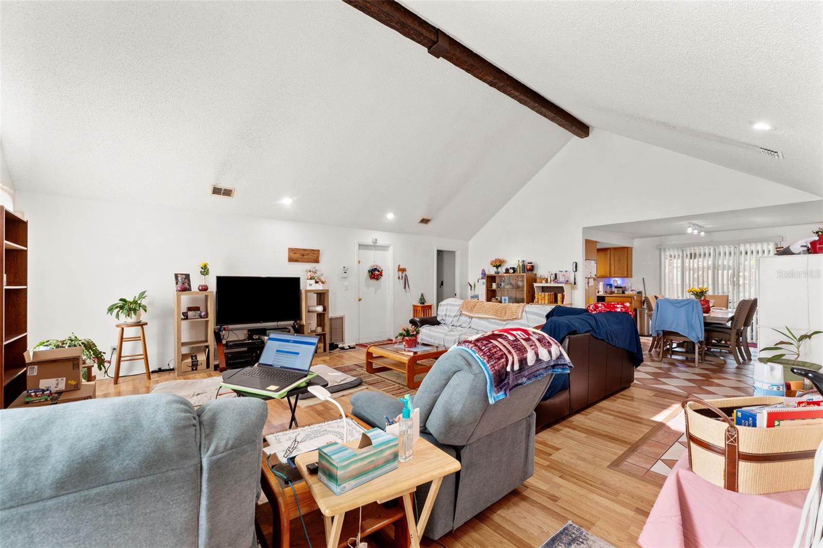 Image 4 of 25 For 1480 Caribou Court