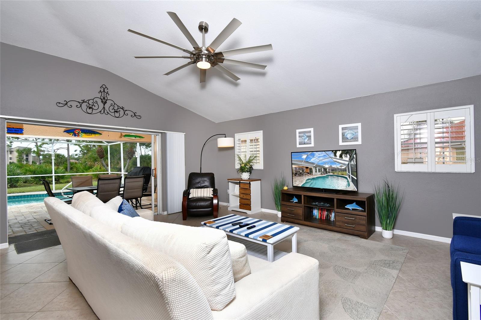 Image 13 of 36 For 4017 Big Pass Lane