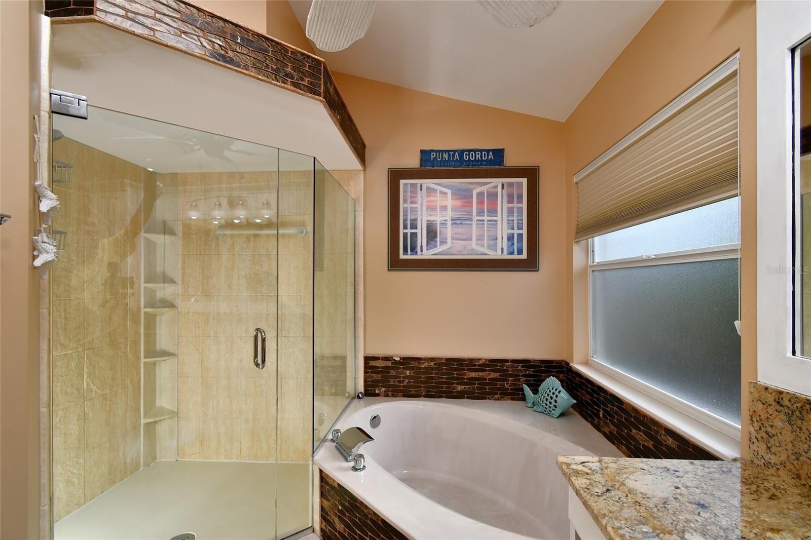 Image 21 of 36 For 4017 Big Pass Lane