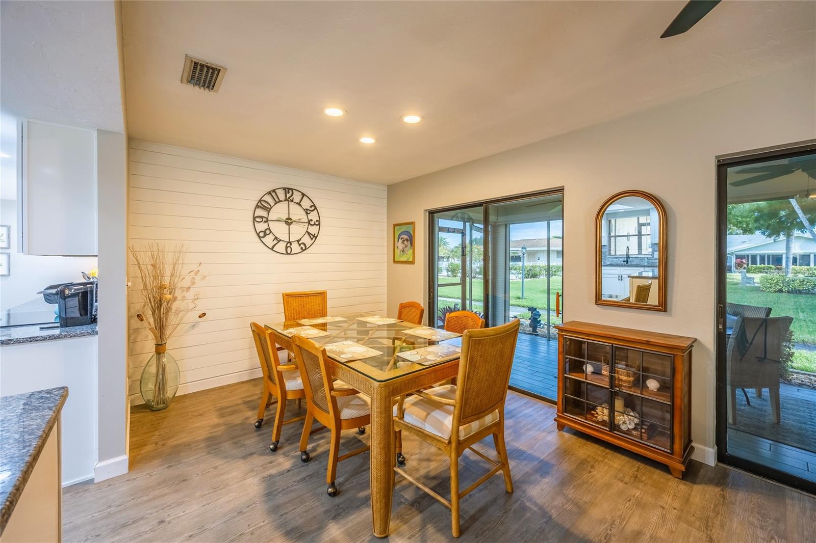 Image 11 of 43 For 5678 Balkan Court