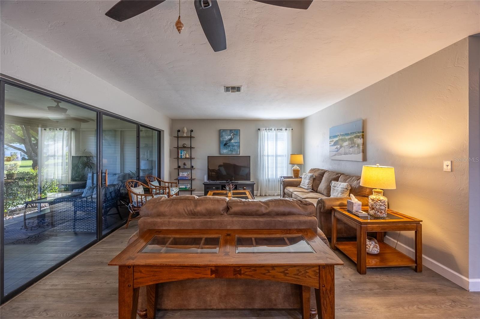 Image 13 of 43 For 5678 Balkan Court