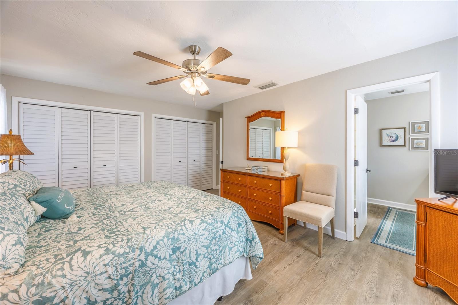 Image 19 of 43 For 5678 Balkan Court