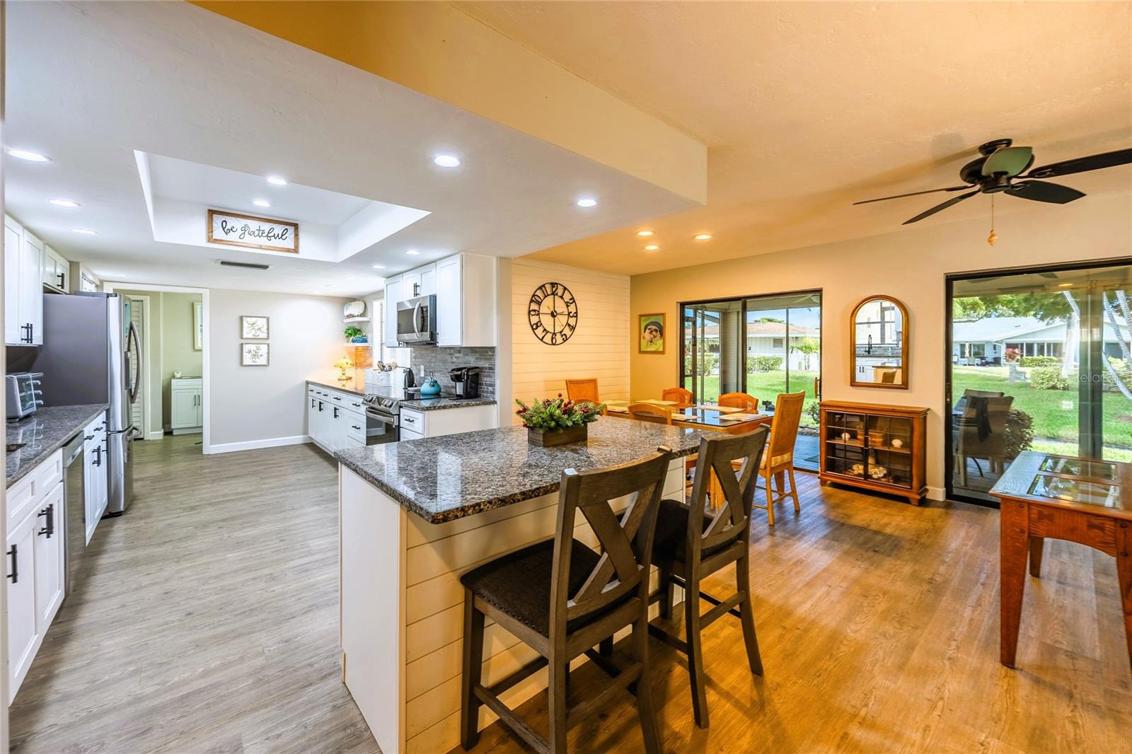 Image 9 of 43 For 5678 Balkan Court