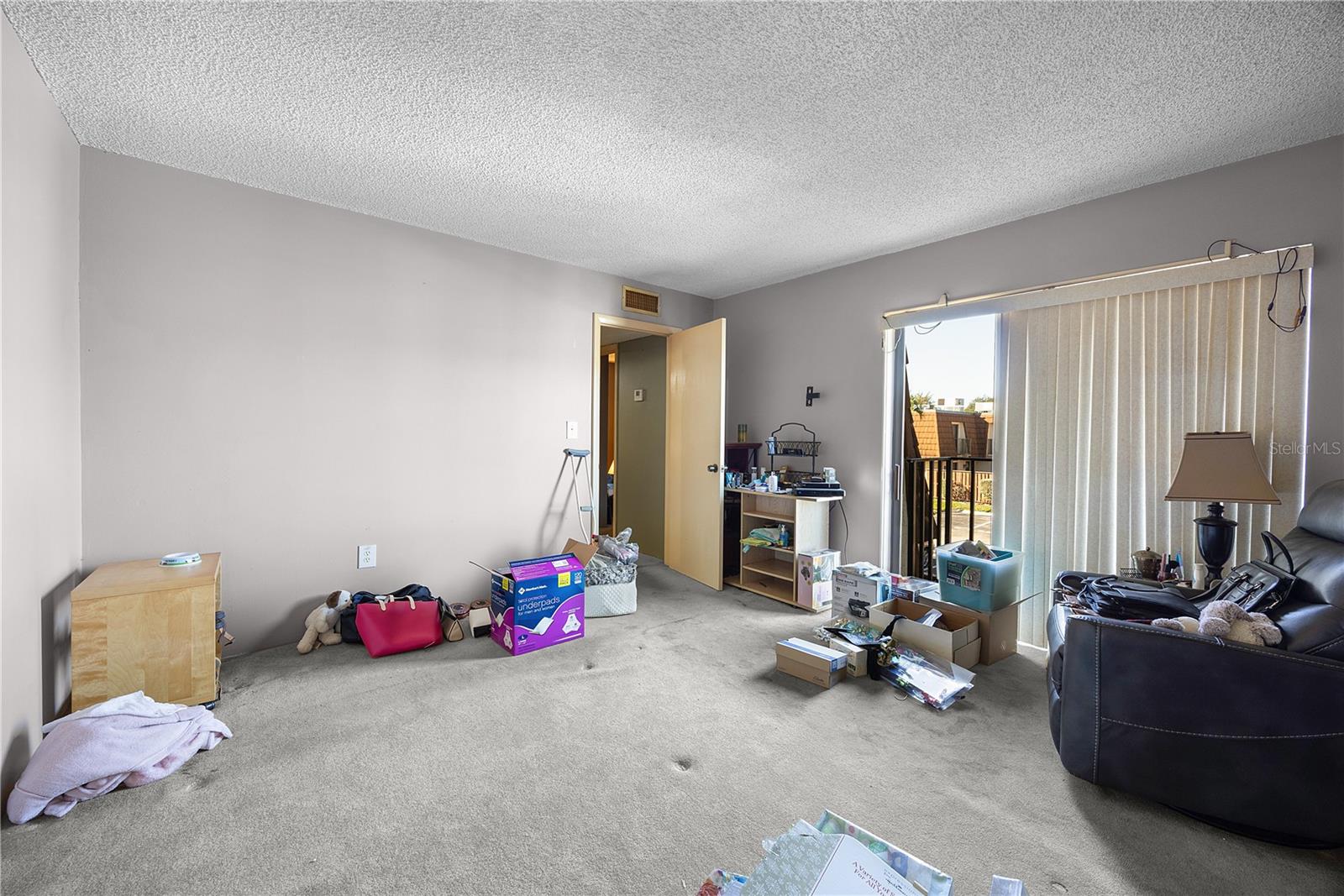 Image 18 of 30 For 5214 Cedarbend Drive 1