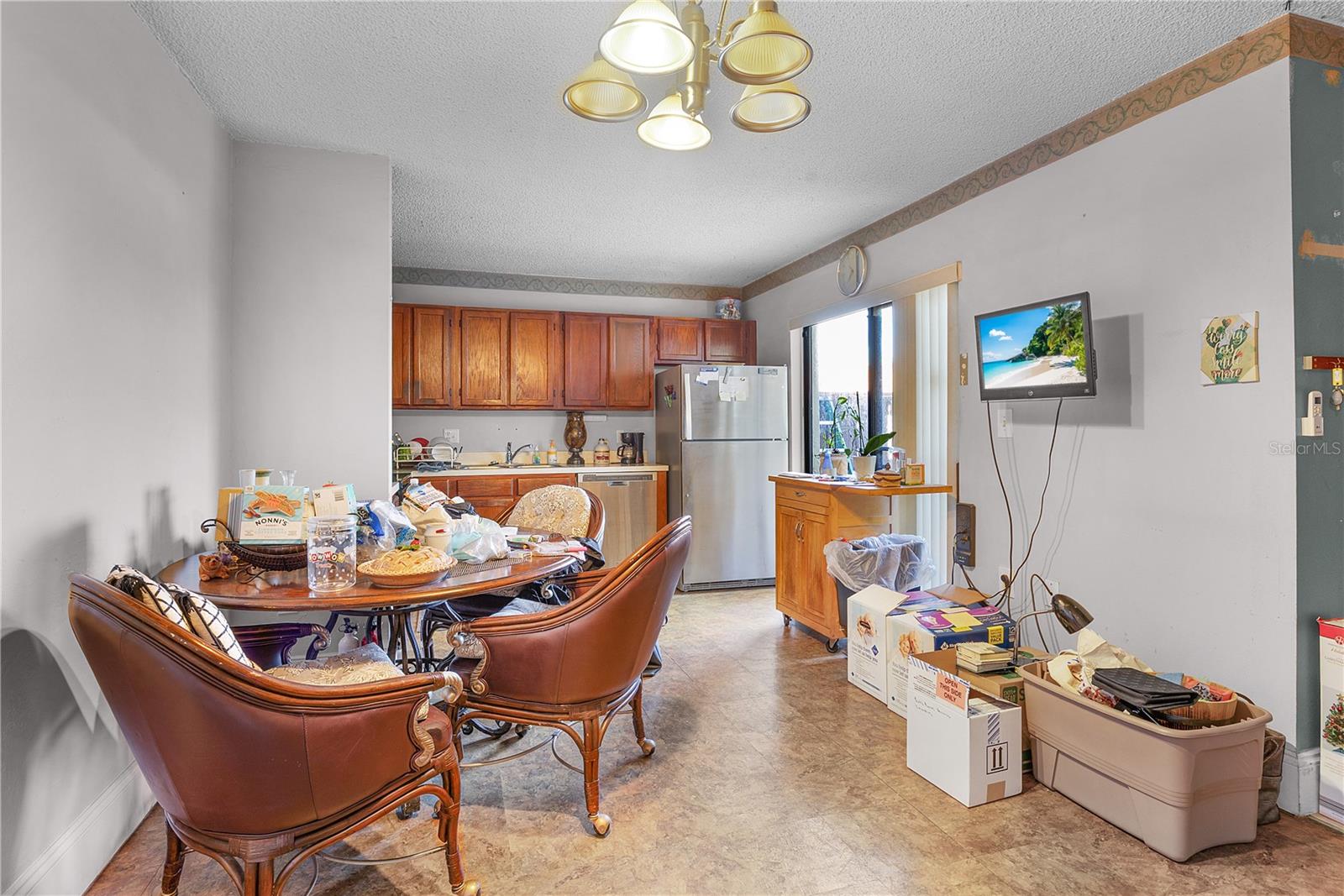 Image 7 of 30 For 5214 Cedarbend Drive 1