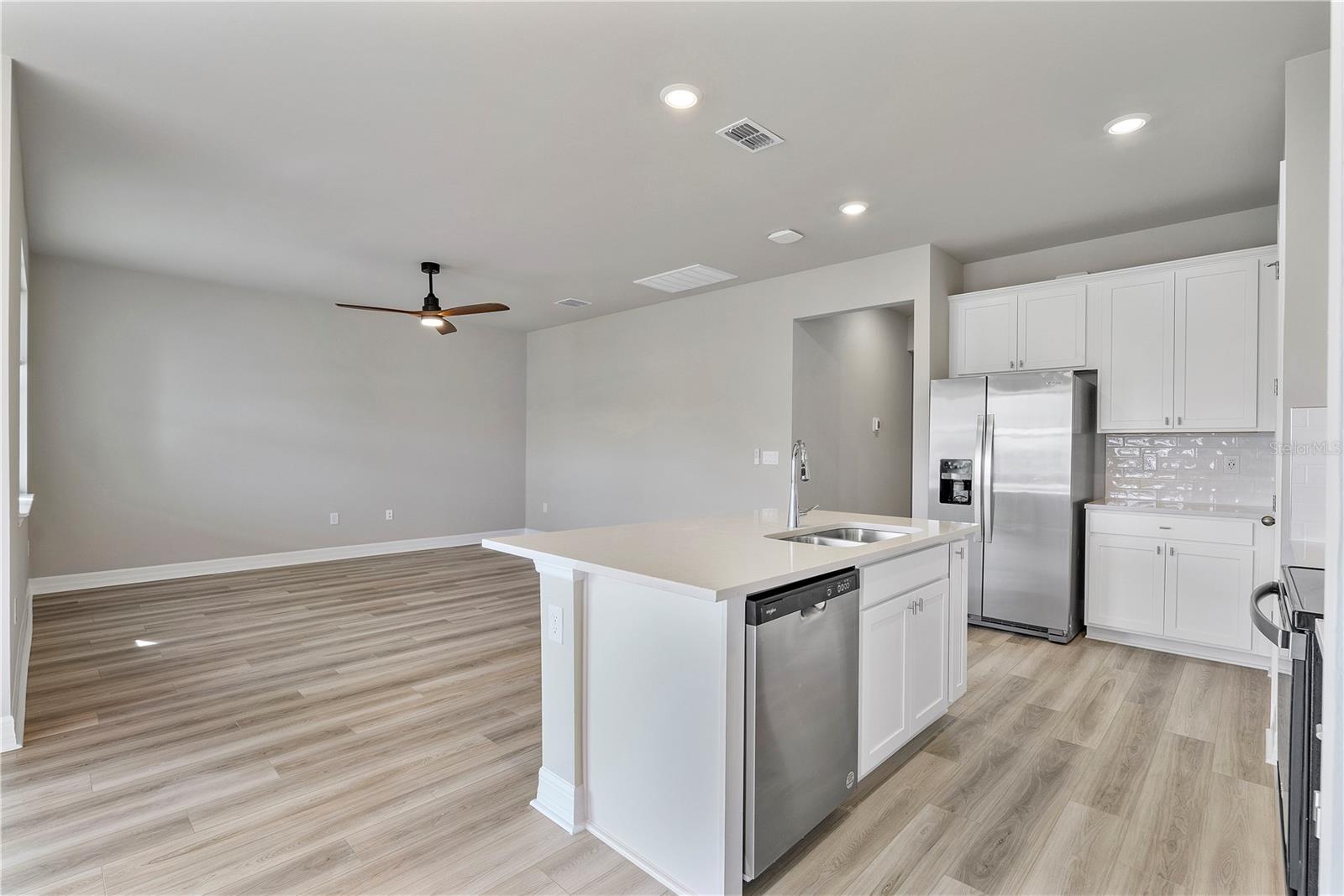 Image 16 of 49 For 16431 Settlers Way