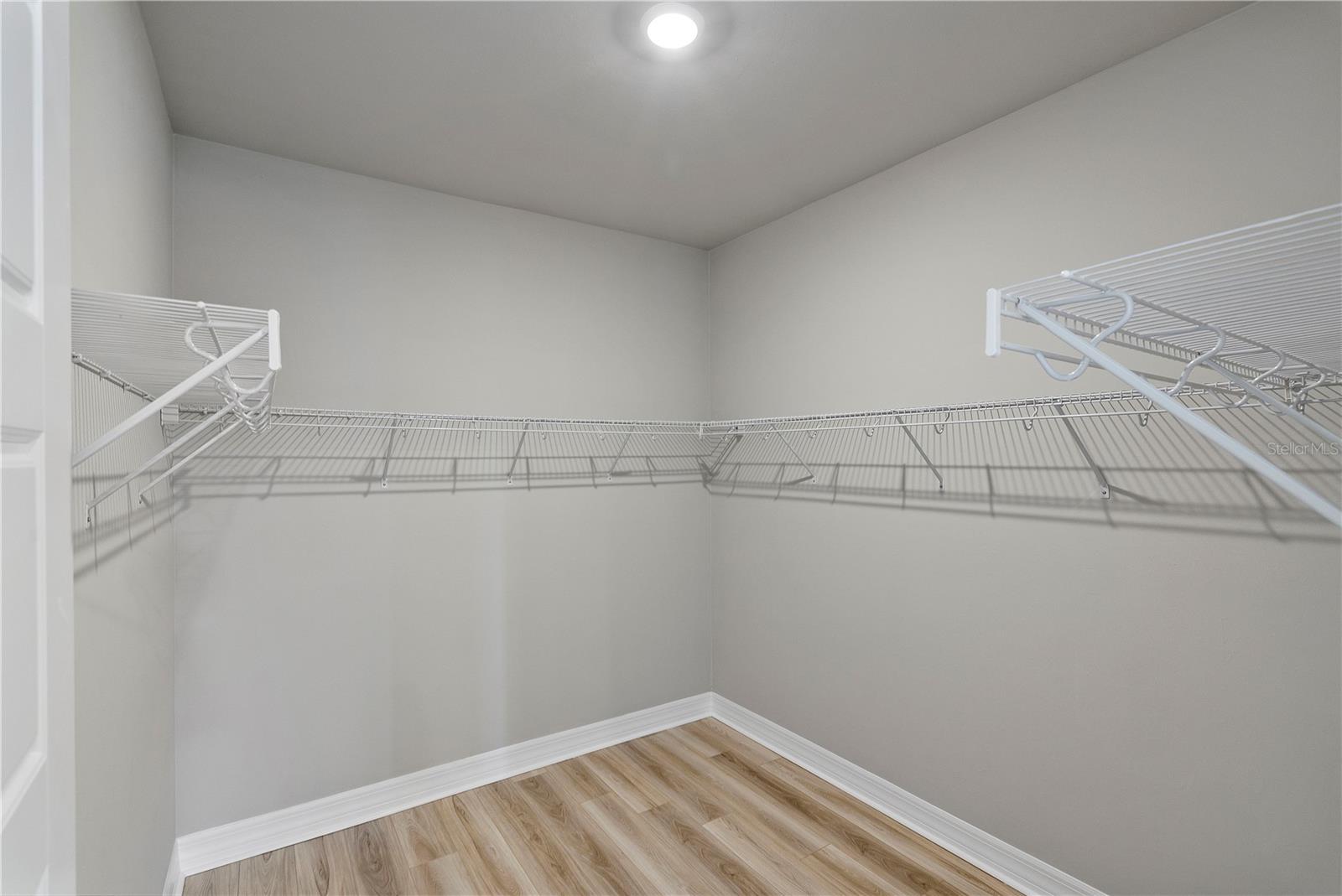 Image 24 of 49 For 16431 Settlers Way