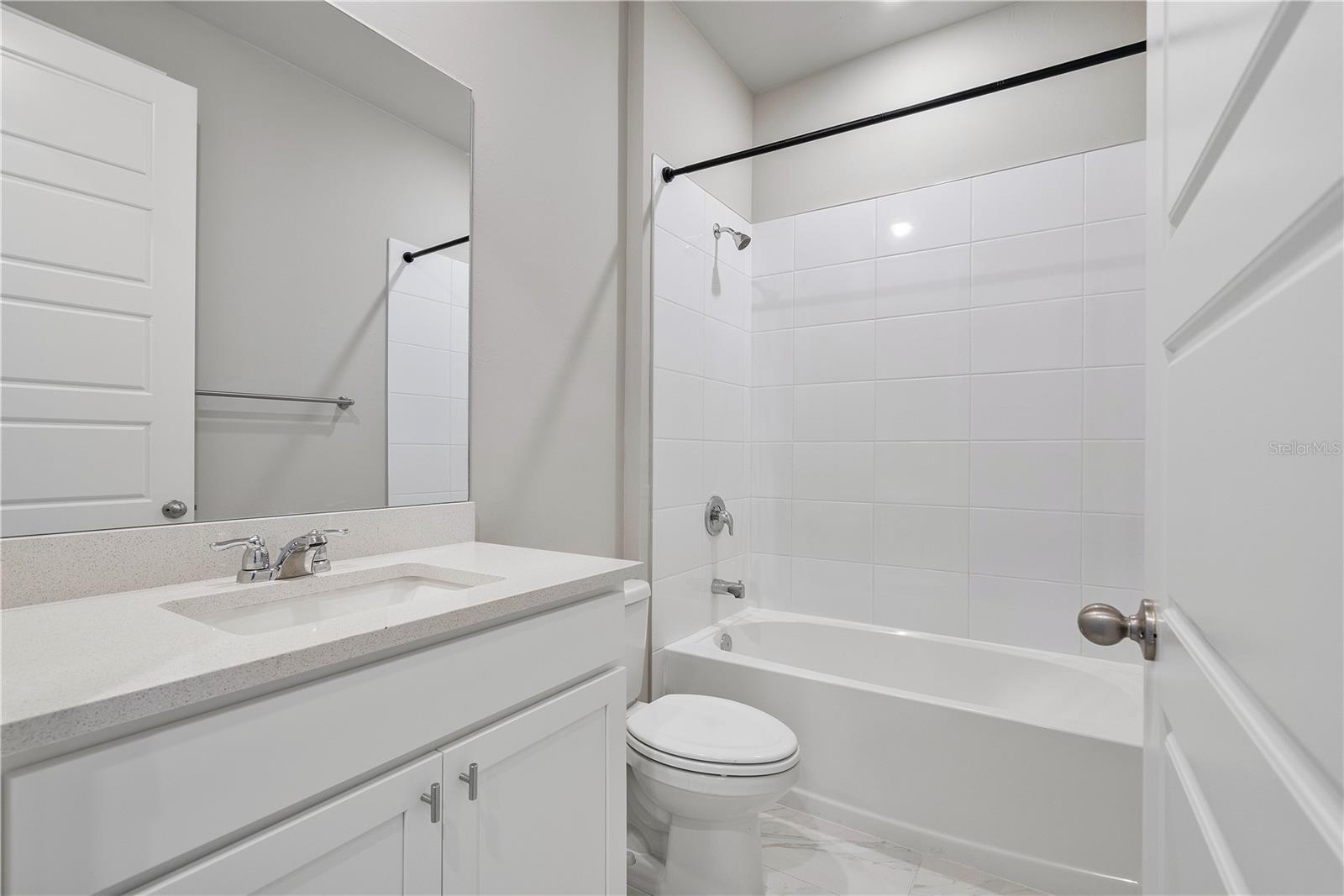 Image 5 of 49 For 16431 Settlers Way