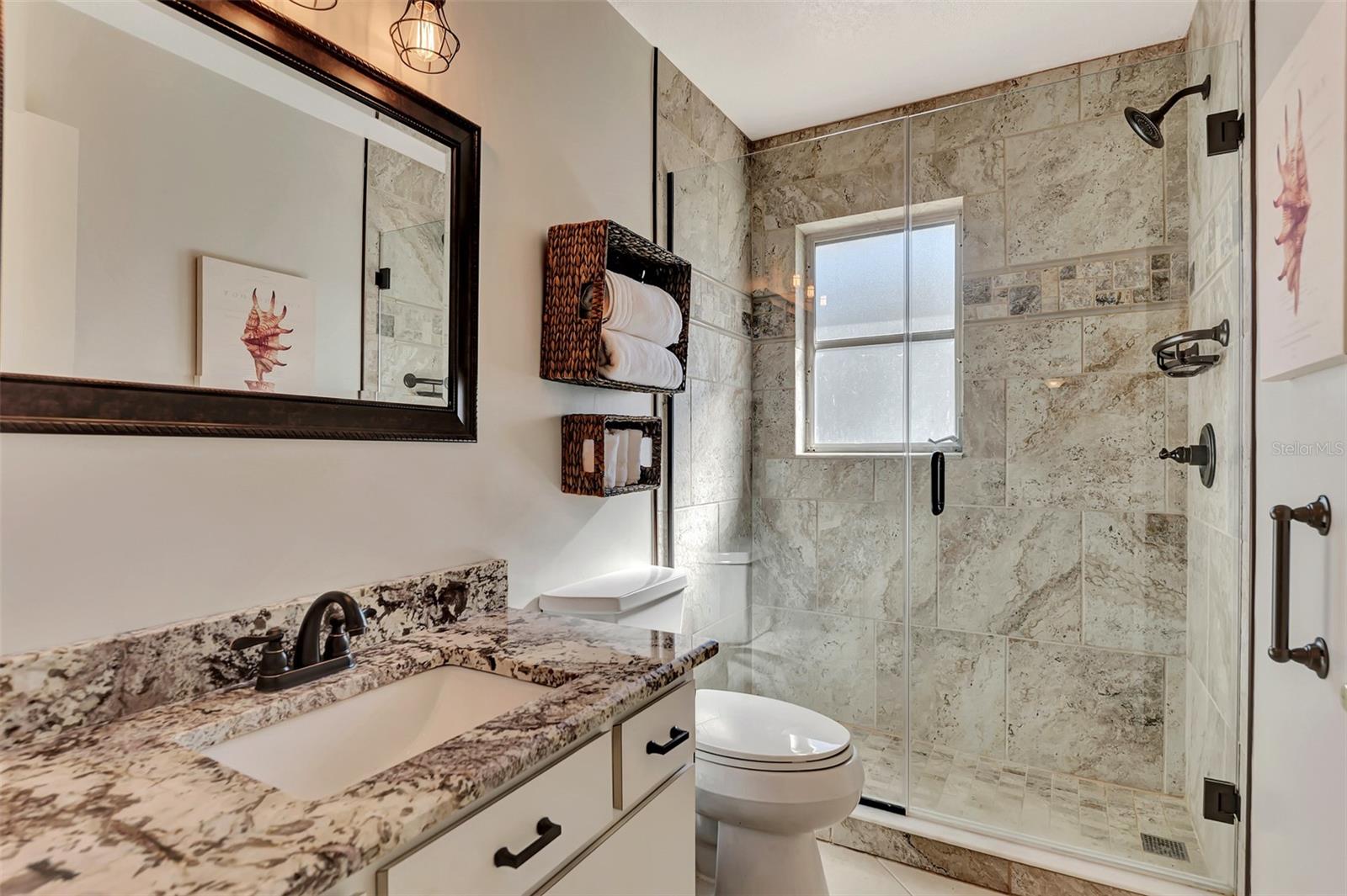 Listing photo id 38 for 2233 Yeoman Court