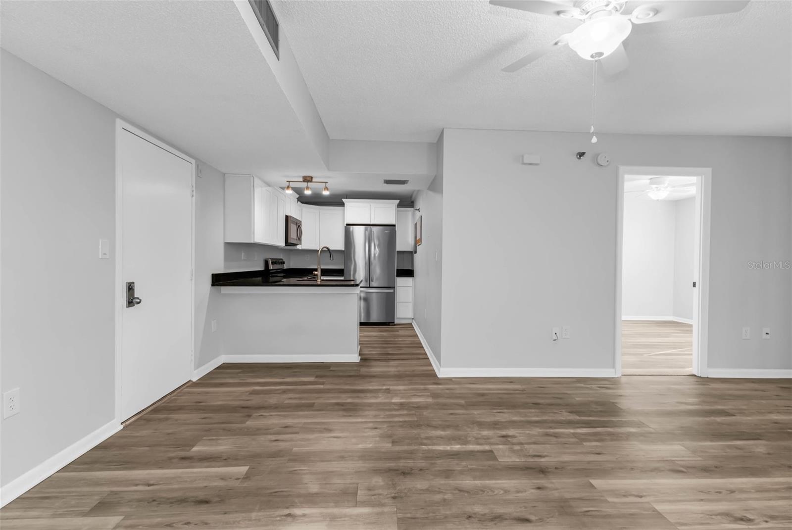 Image 4 of 48 For 3006 Caring Way 206