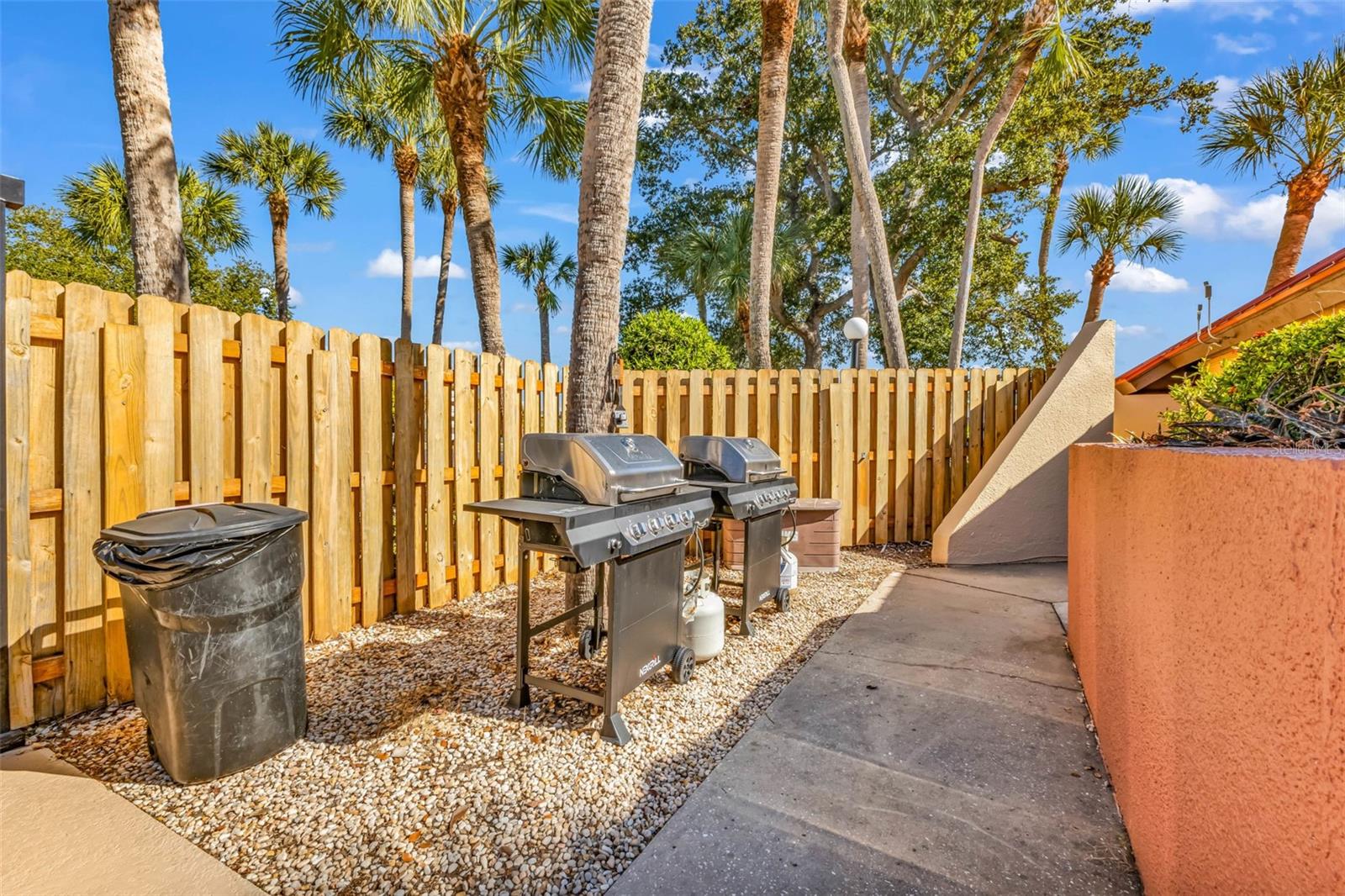 Image 40 of 48 For 3006 Caring Way 206