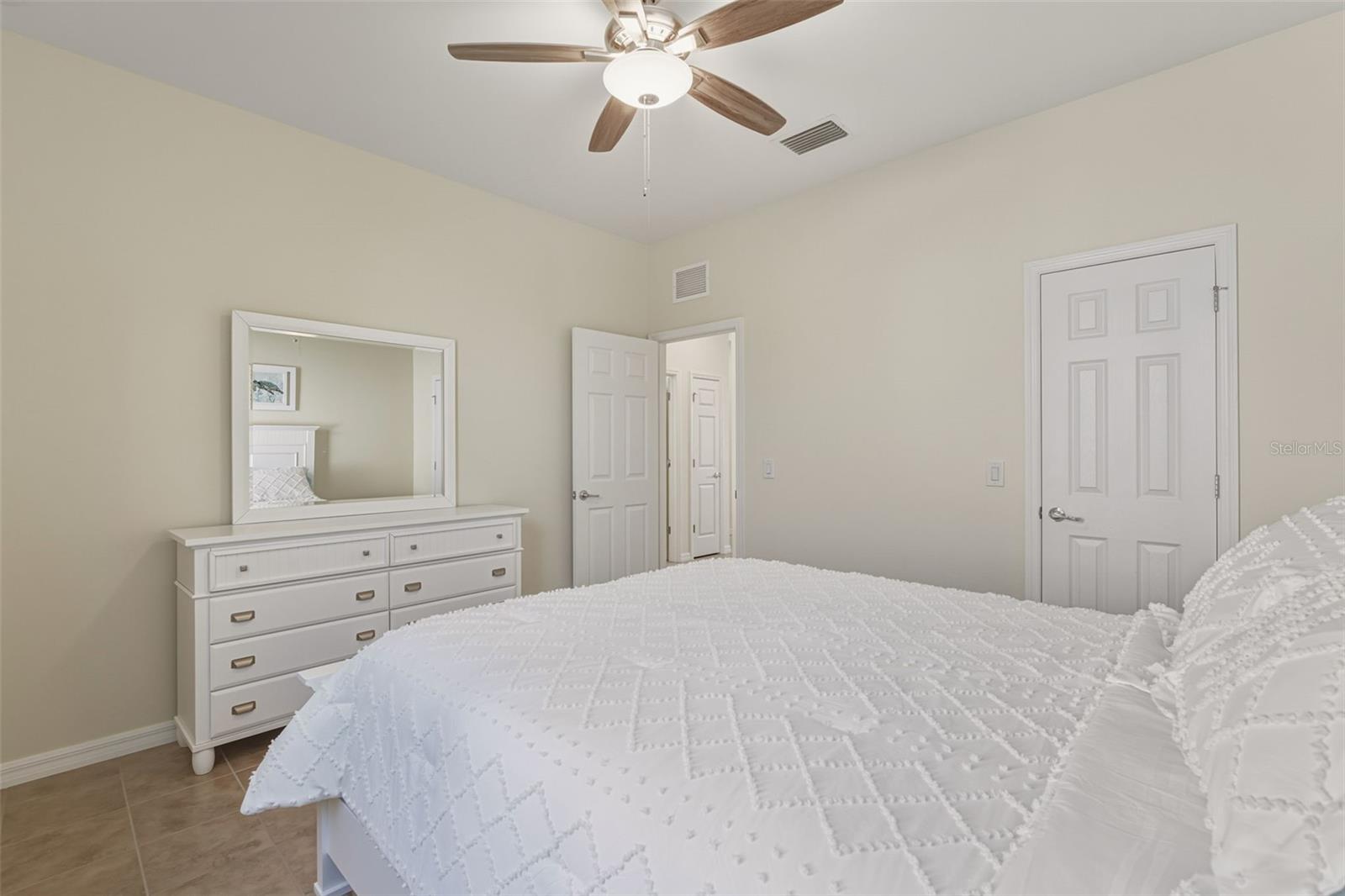 Image 31 of 48 For 2585 Running Oak Court