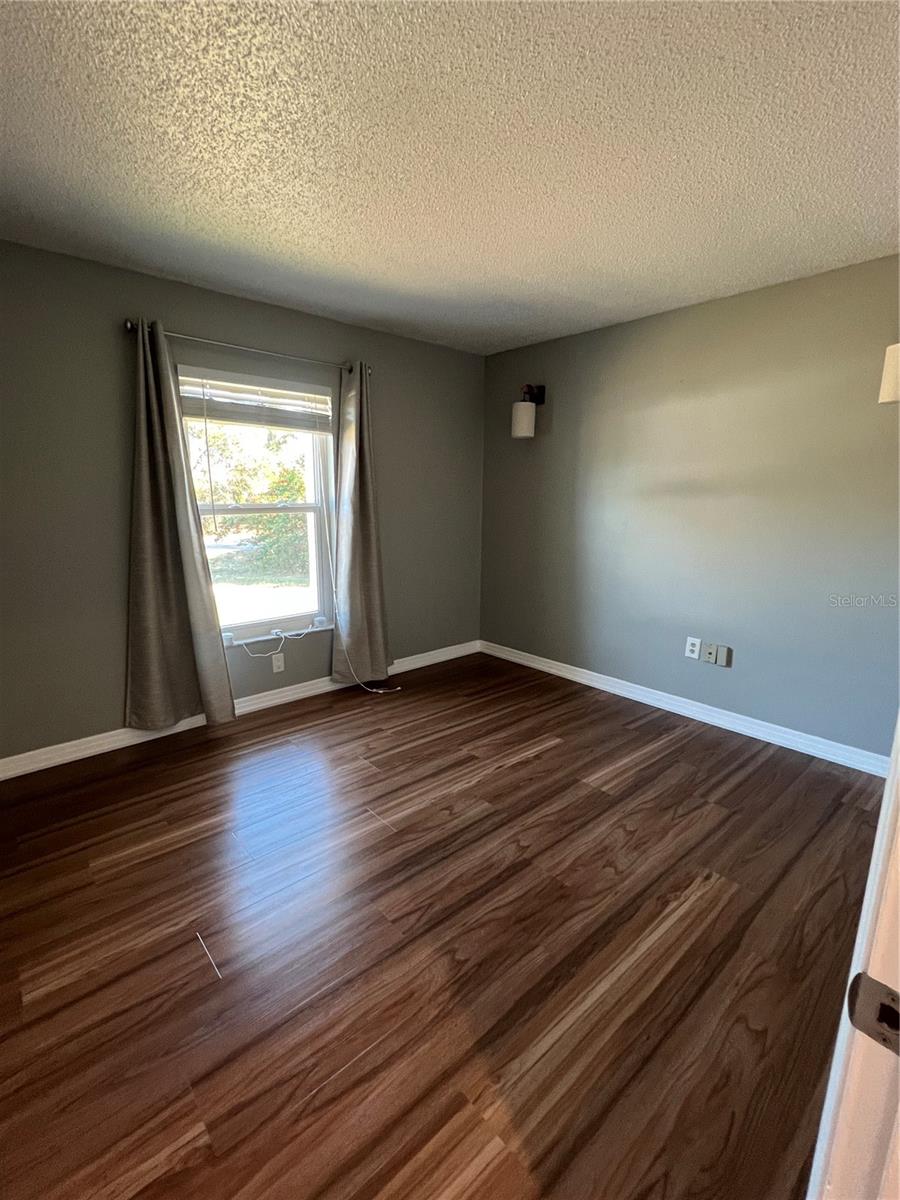 Image 10 of 17 For 456 Millport Street Nw