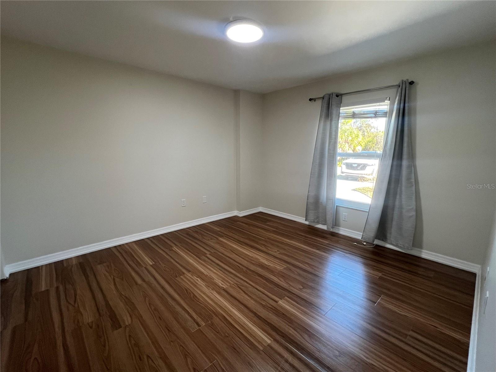 Image 7 of 17 For 456 Millport Street Nw