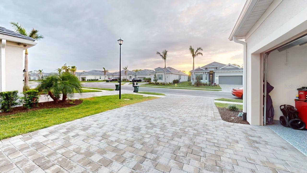 Image 17 of 32 For 17420 Jadestone Court