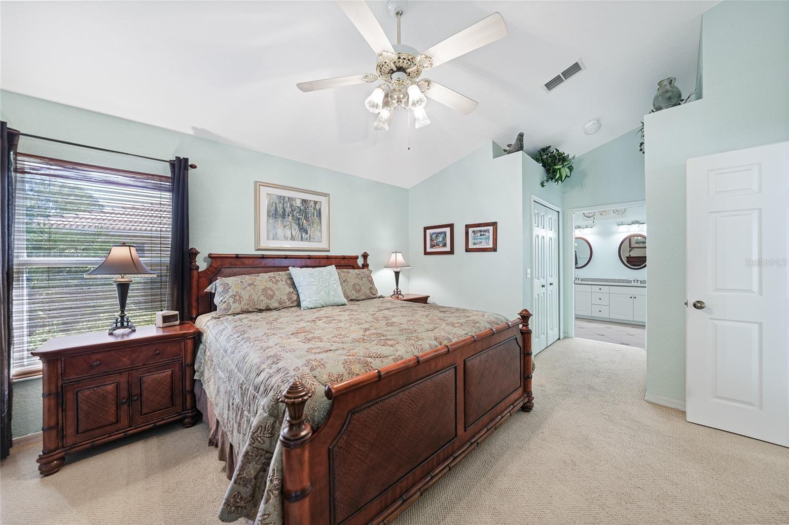 Image 14 of 44 For 425 Islamorada Boulevard