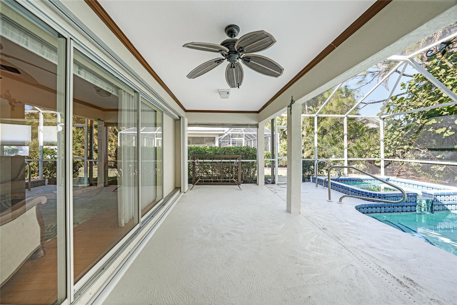 Image 22 of 44 For 425 Islamorada Boulevard