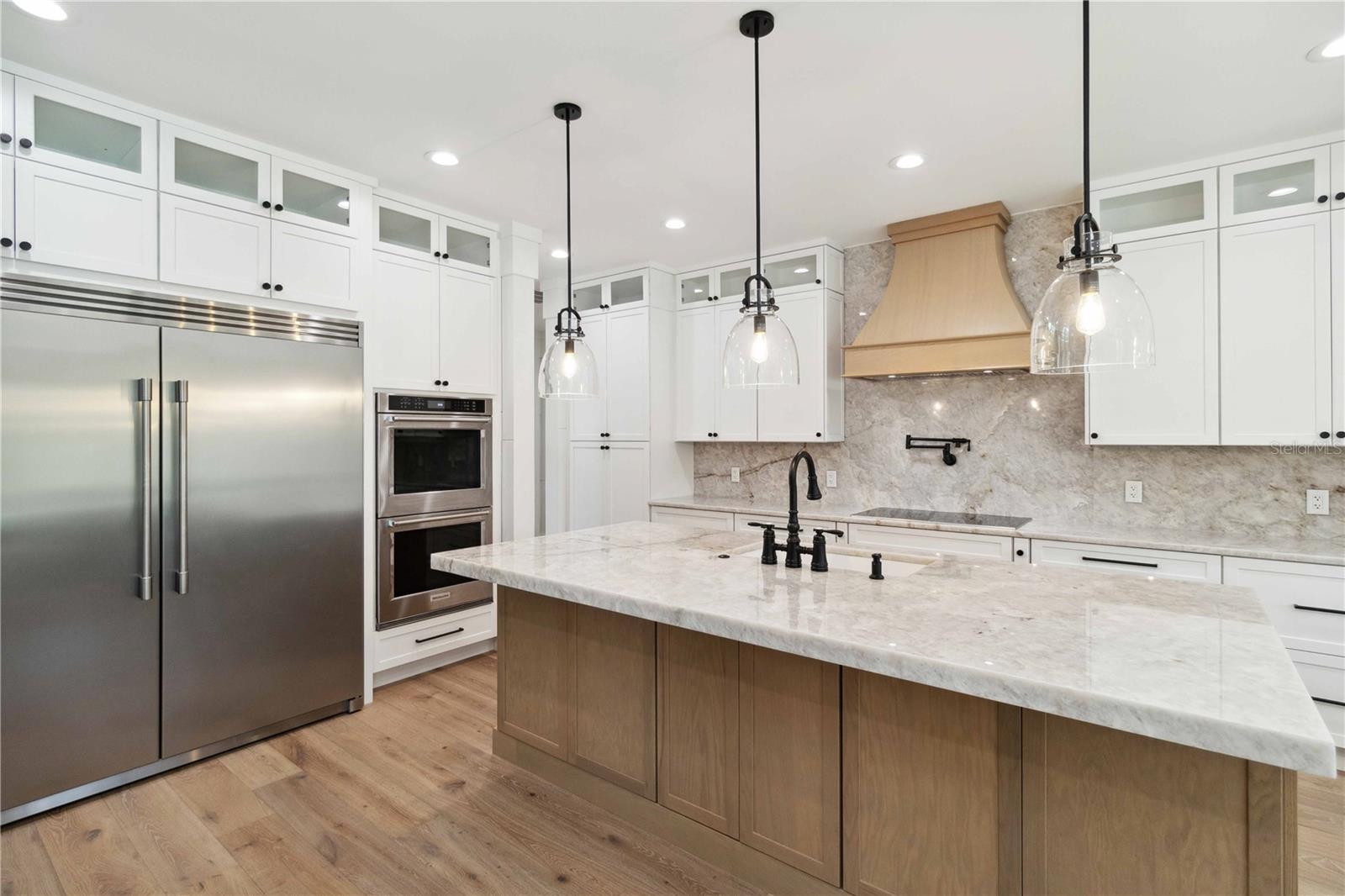 Image 14 of 93 For 2154 Azure Road