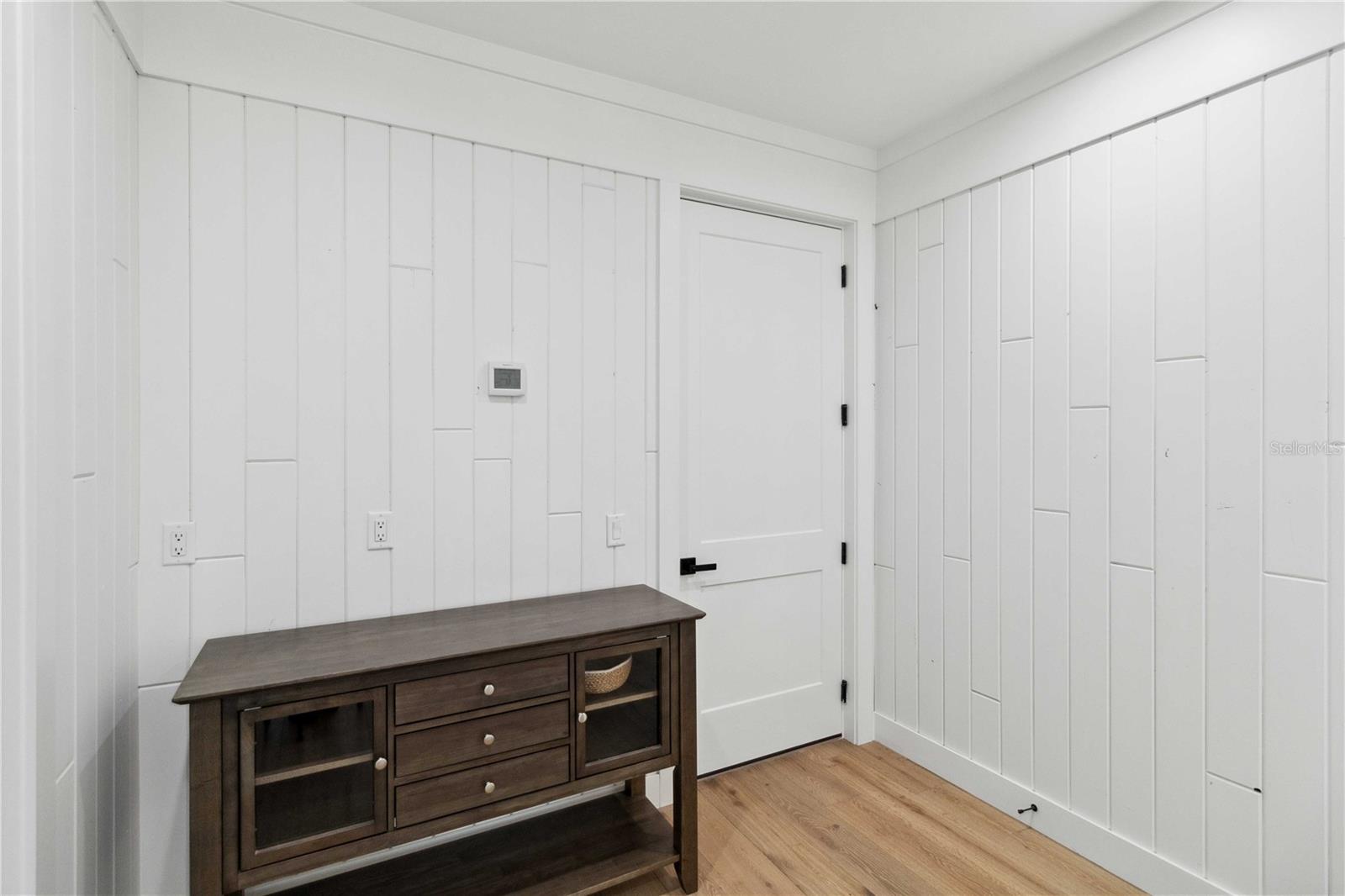 Image 25 of 93 For 2154 Azure Road