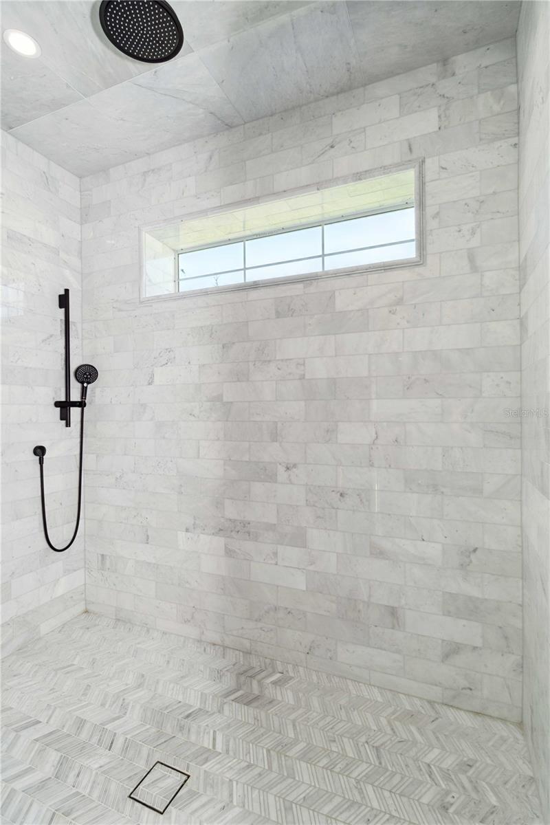 Image 31 of 93 For 2154 Azure Road