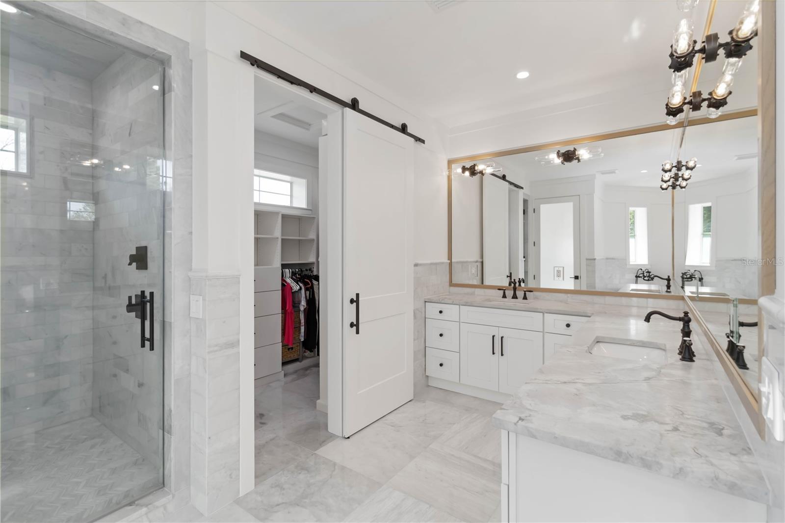 Image 32 of 93 For 2154 Azure Road