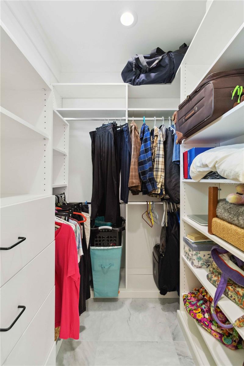 Image 35 of 93 For 2154 Azure Road