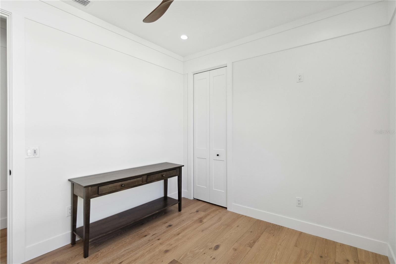 Image 38 of 93 For 2154 Azure Road