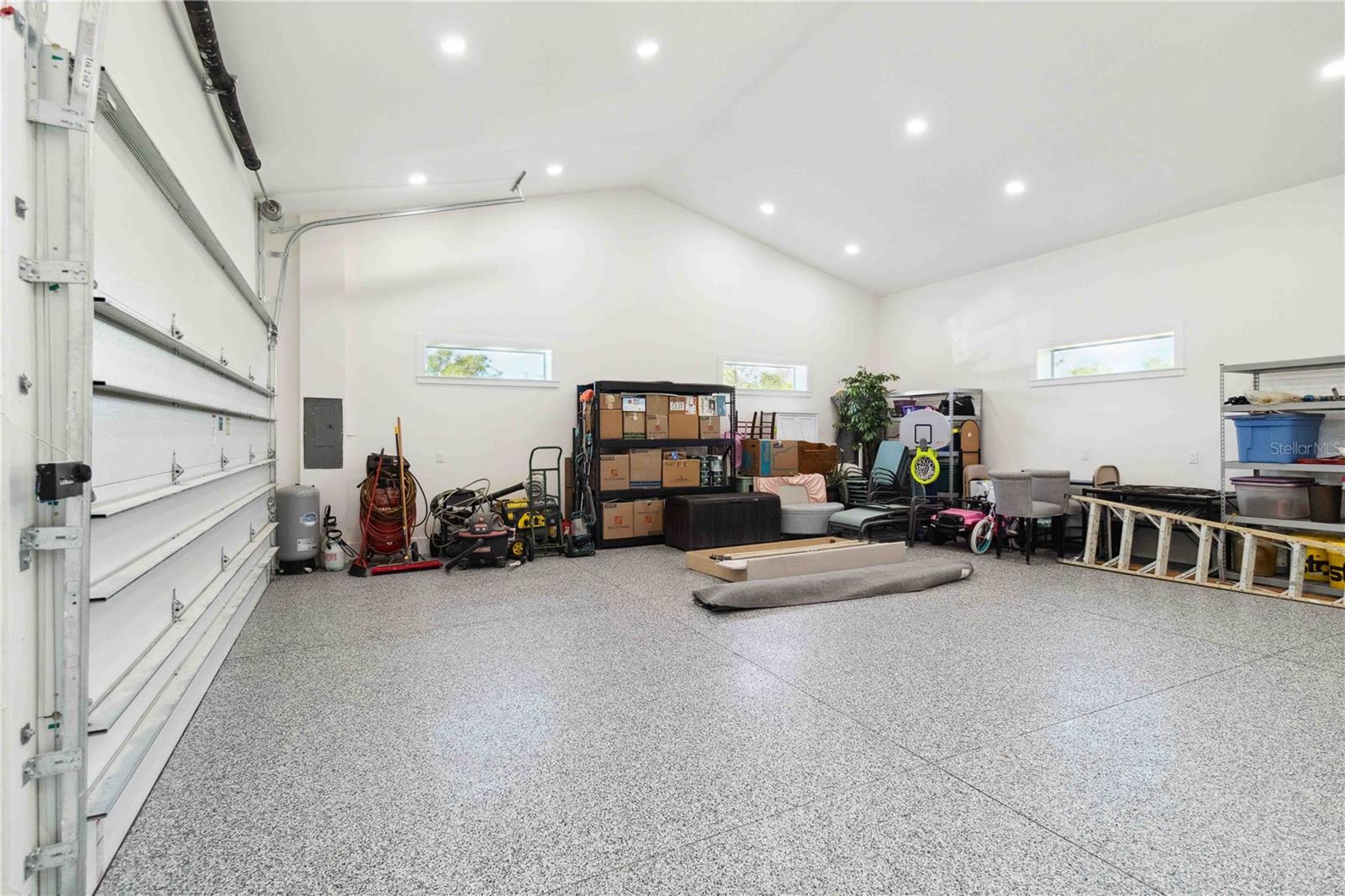 Image 47 of 93 For 2154 Azure Road