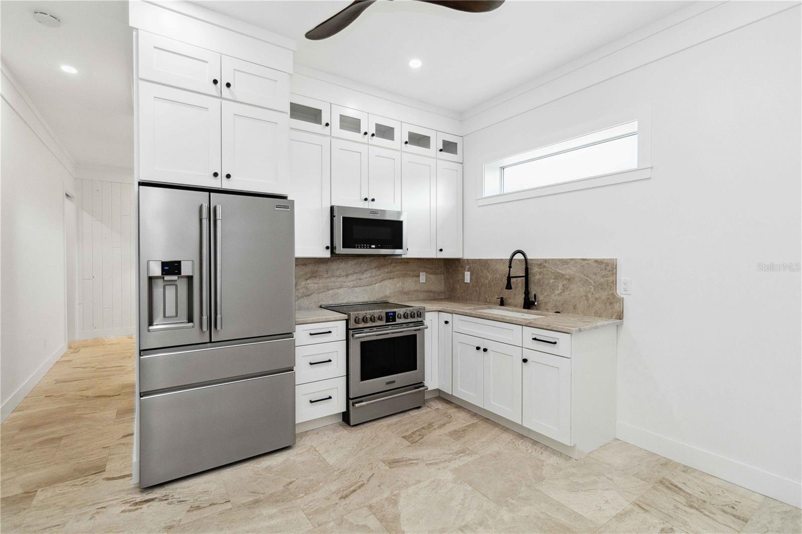 Image 51 of 93 For 2154 Azure Road