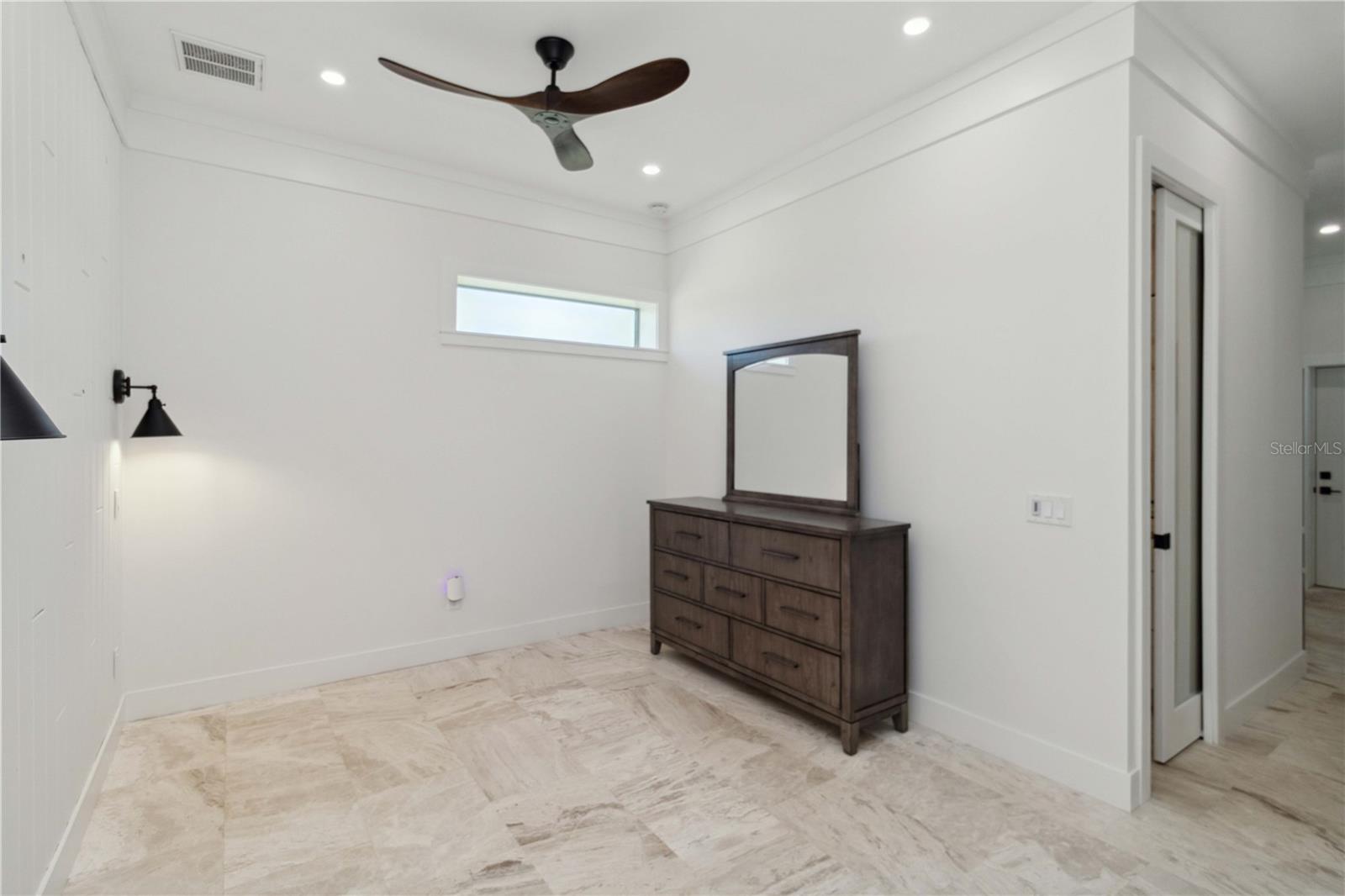 Image 57 of 93 For 2154 Azure Road