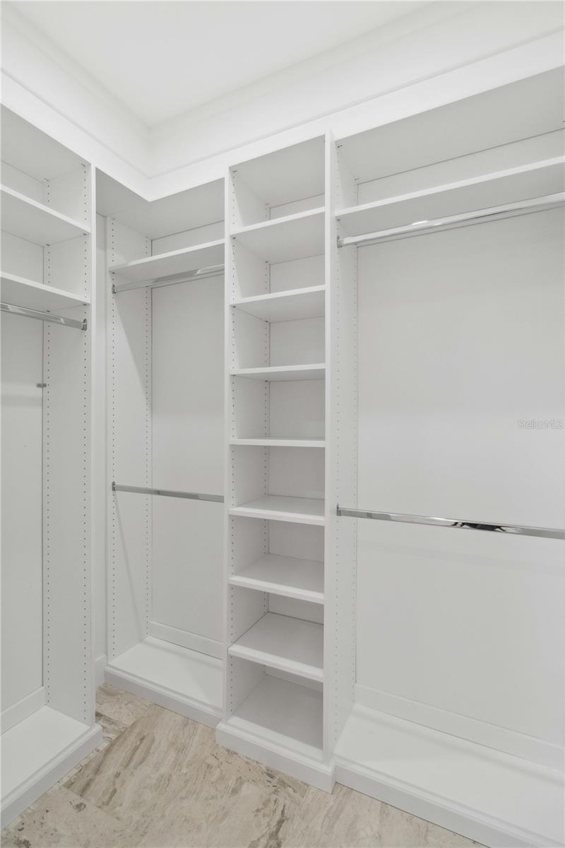 Image 58 of 93 For 2154 Azure Road