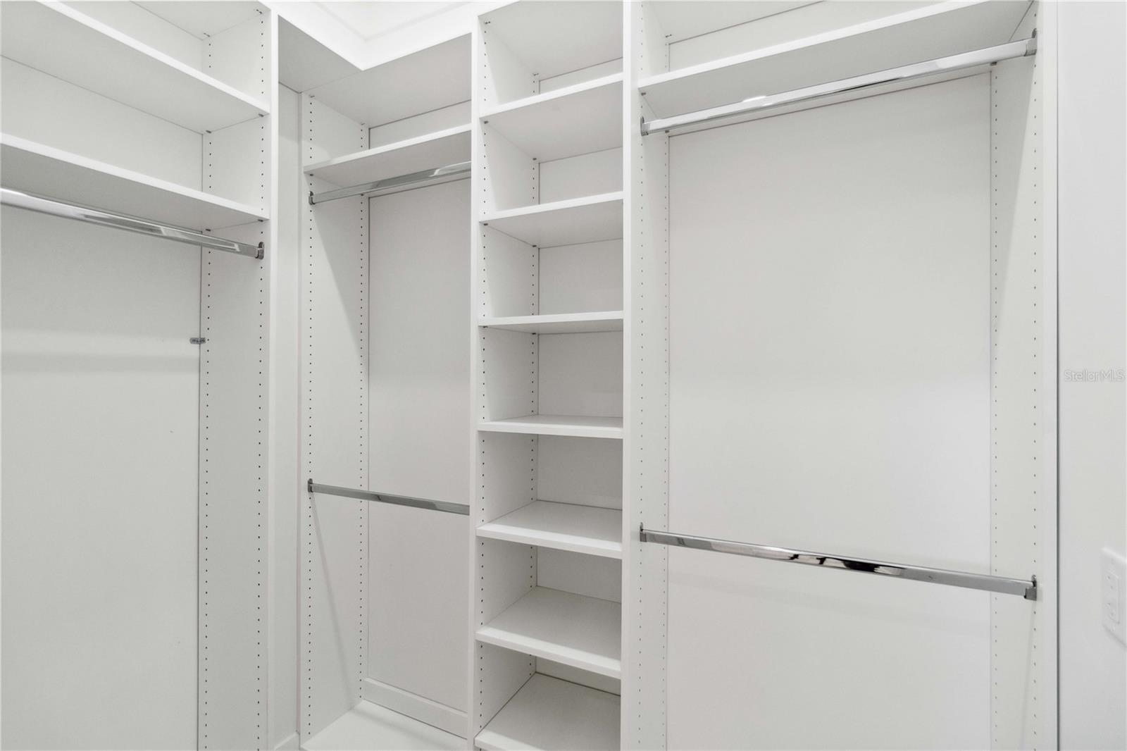 Image 59 of 93 For 2154 Azure Road